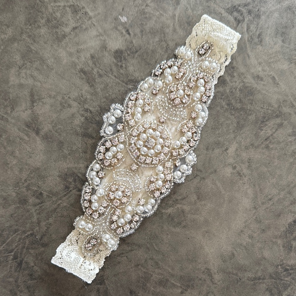 Elegant Beaded Lace Bridal Garter
